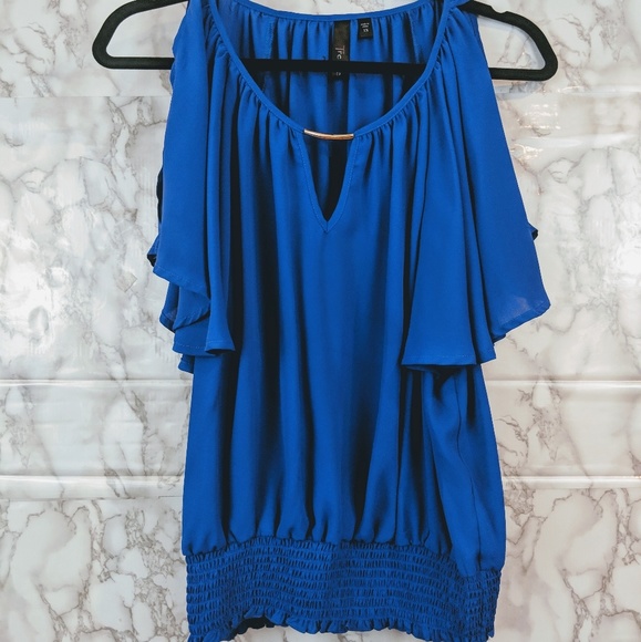 trende Tops - 🍁 Blue blouse